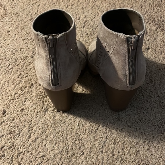 Not Rated brand boots, size 7 - Picture 2 of 3